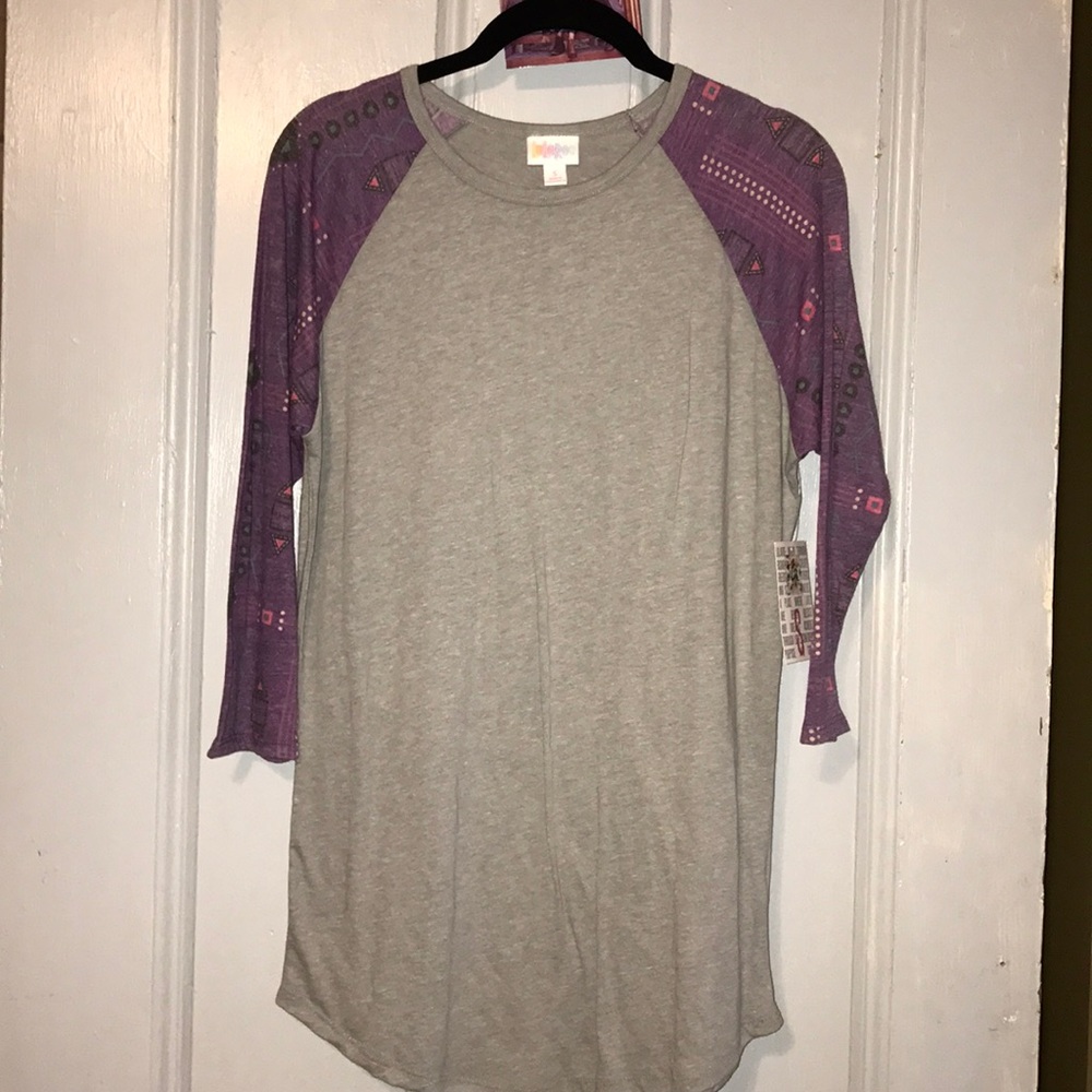 Small Randy shirt by LuLuRoe